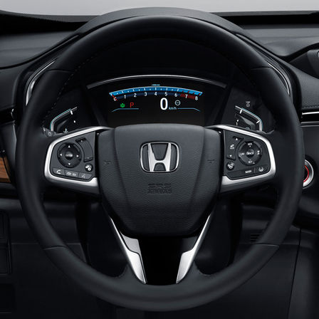 Nærbilde av Honda CR-Vs multifunksjonelle ratt.