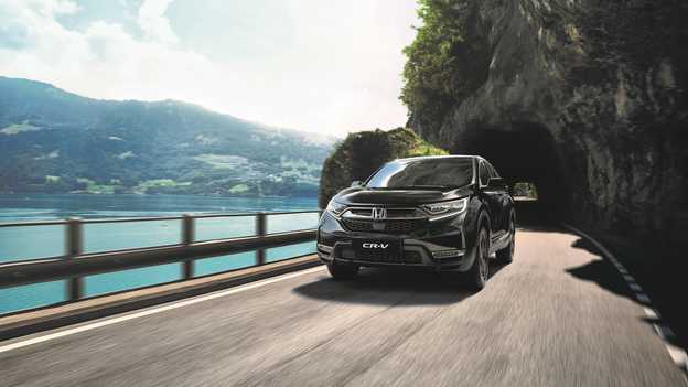 CR-V Hybrid sett på skrå forfra
