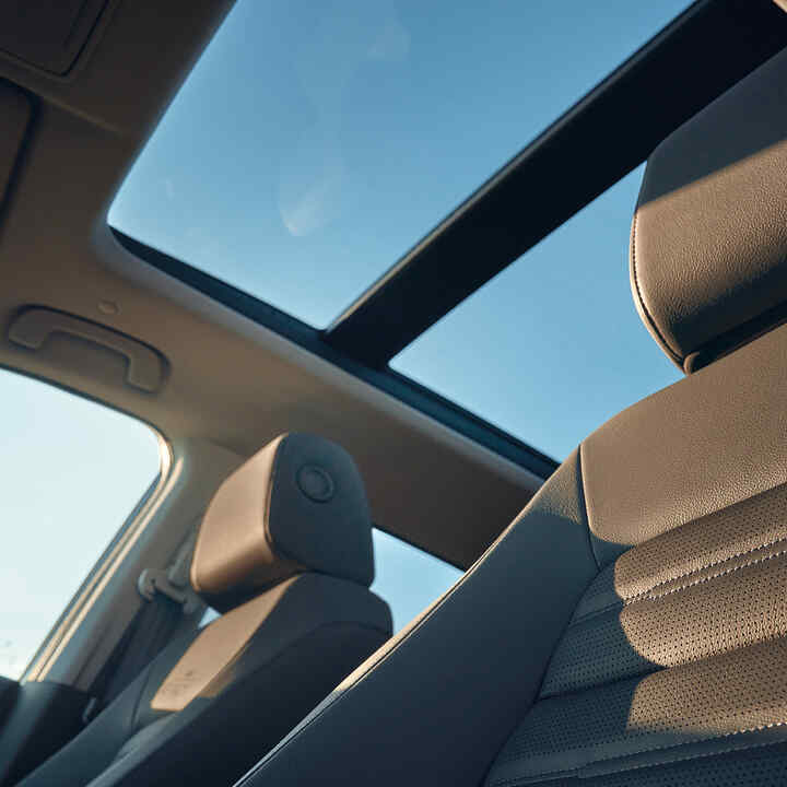 Nærbilde av panoramataket i Honda CR-V Plug in Hybrid 
