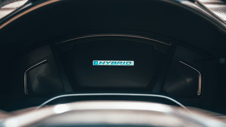 Nærbilde av Honda CR-V Hybrid drivsystem.
