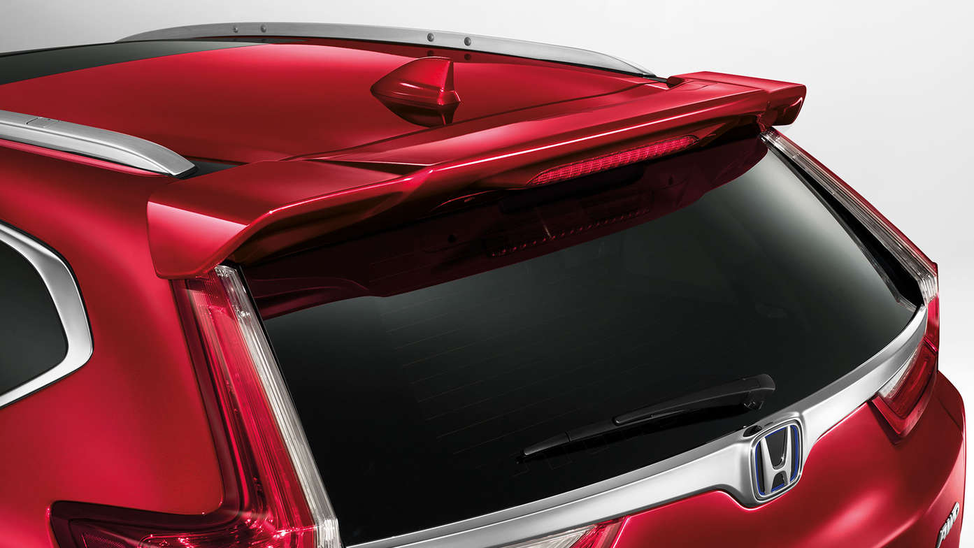 Nærbilde av baklukespoiler på Honda CR-V Hybrid
