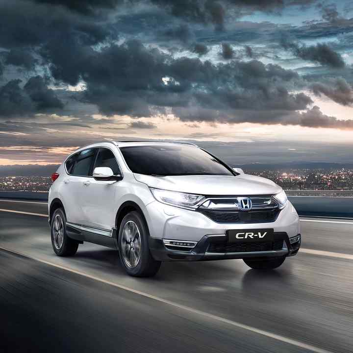 Front Facing three quarters Honda CR-V