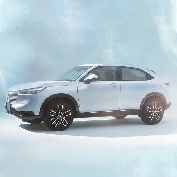 HR-V i studio, sett skrått forfra