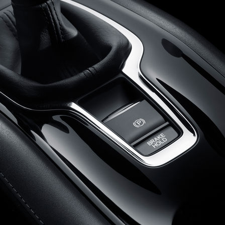 Nærbilde av interiørknapper i Honda HR-V.