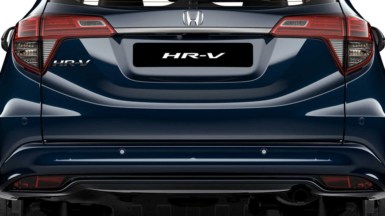 Honda HR-V sett bakfra, med støtfanger og baklys.