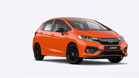Honda Jazz sett på skrå forfra.