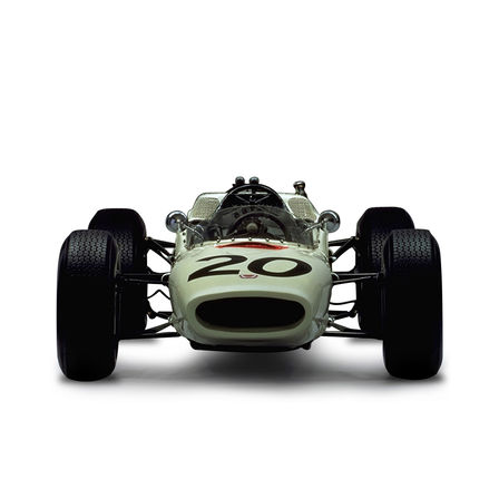 Honda Formel 1-racerbil sett forfra.