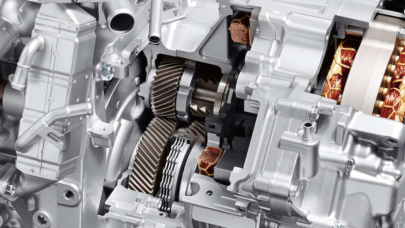 Nærbilde av motortilkoblet kløtsj i Hondas hybridsystem.