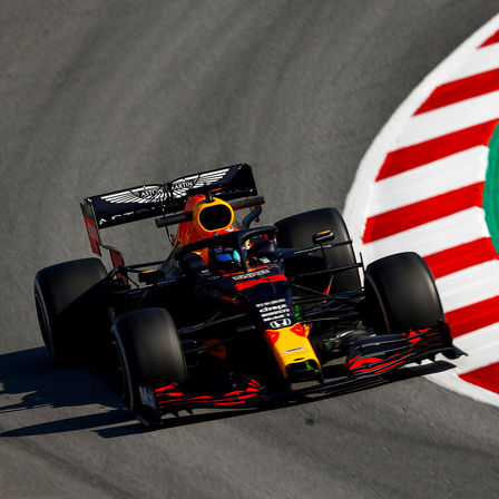 Utsnitt av Aston Martin Red Bull Formel 1 bilen.