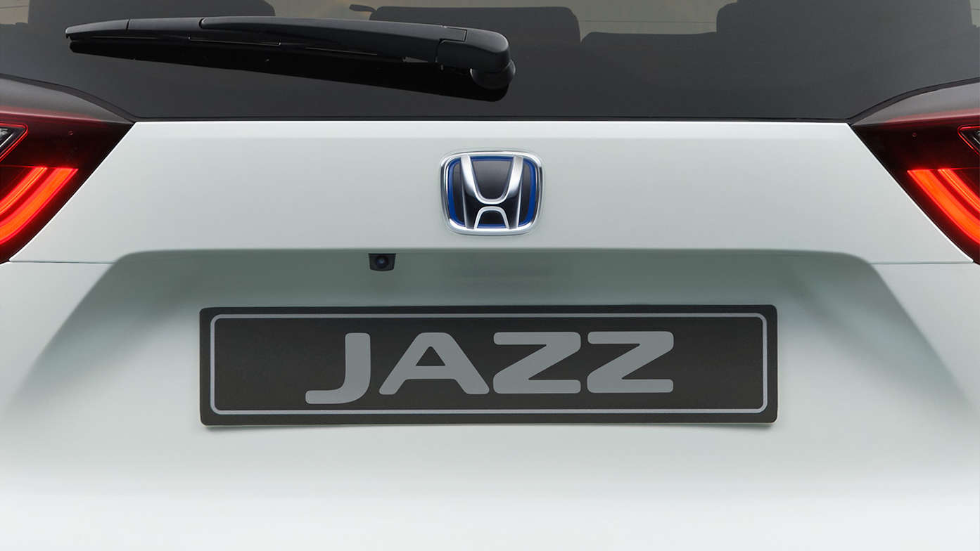 Nærbilde av ryggekameraet i Honda Jazz Hybrid