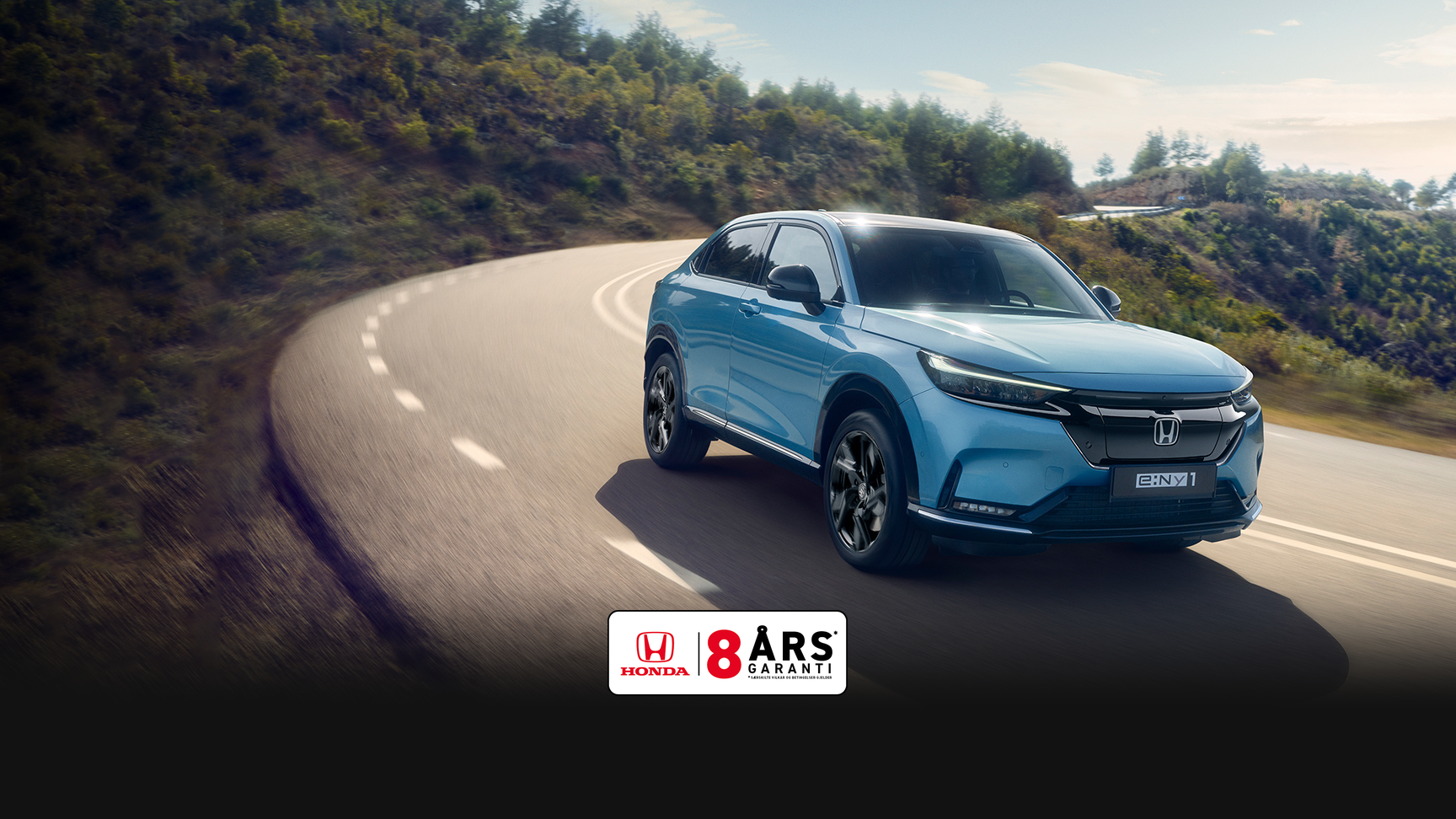 En blå Honda e:Ny1 Advance Edition